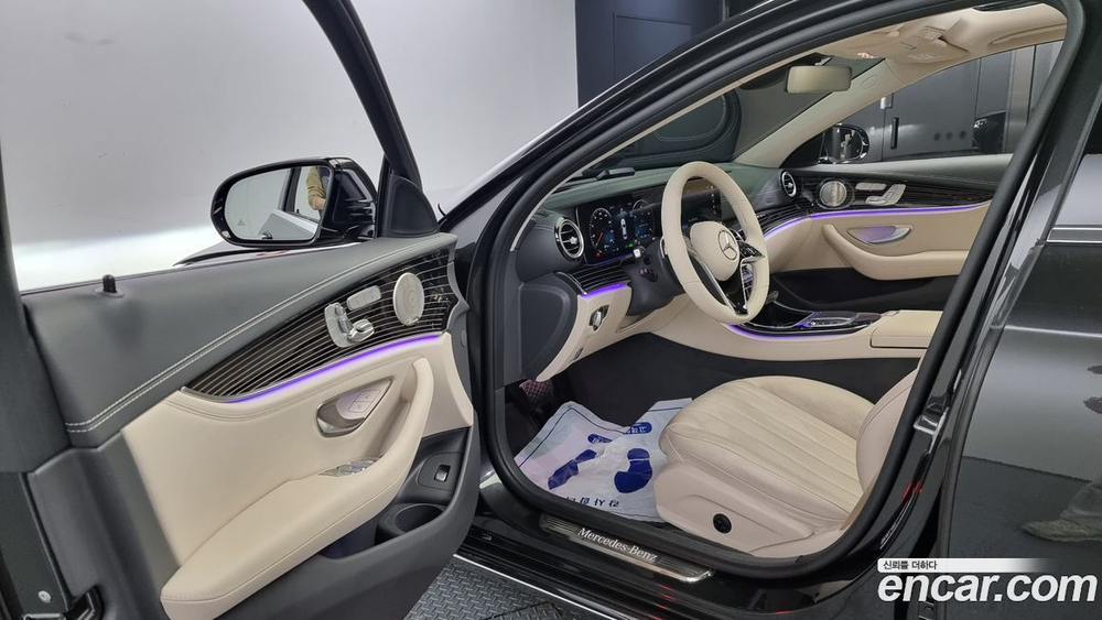 Mercedes-Benz E-Class W213 E450 4MATIC Exclusive (10.2021)