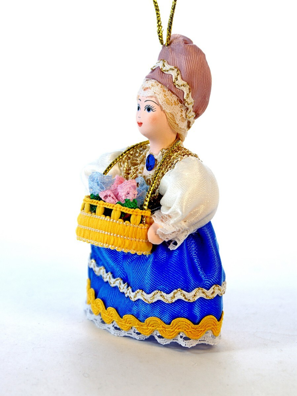 Кукла-подвеска сувенирная Цветочница