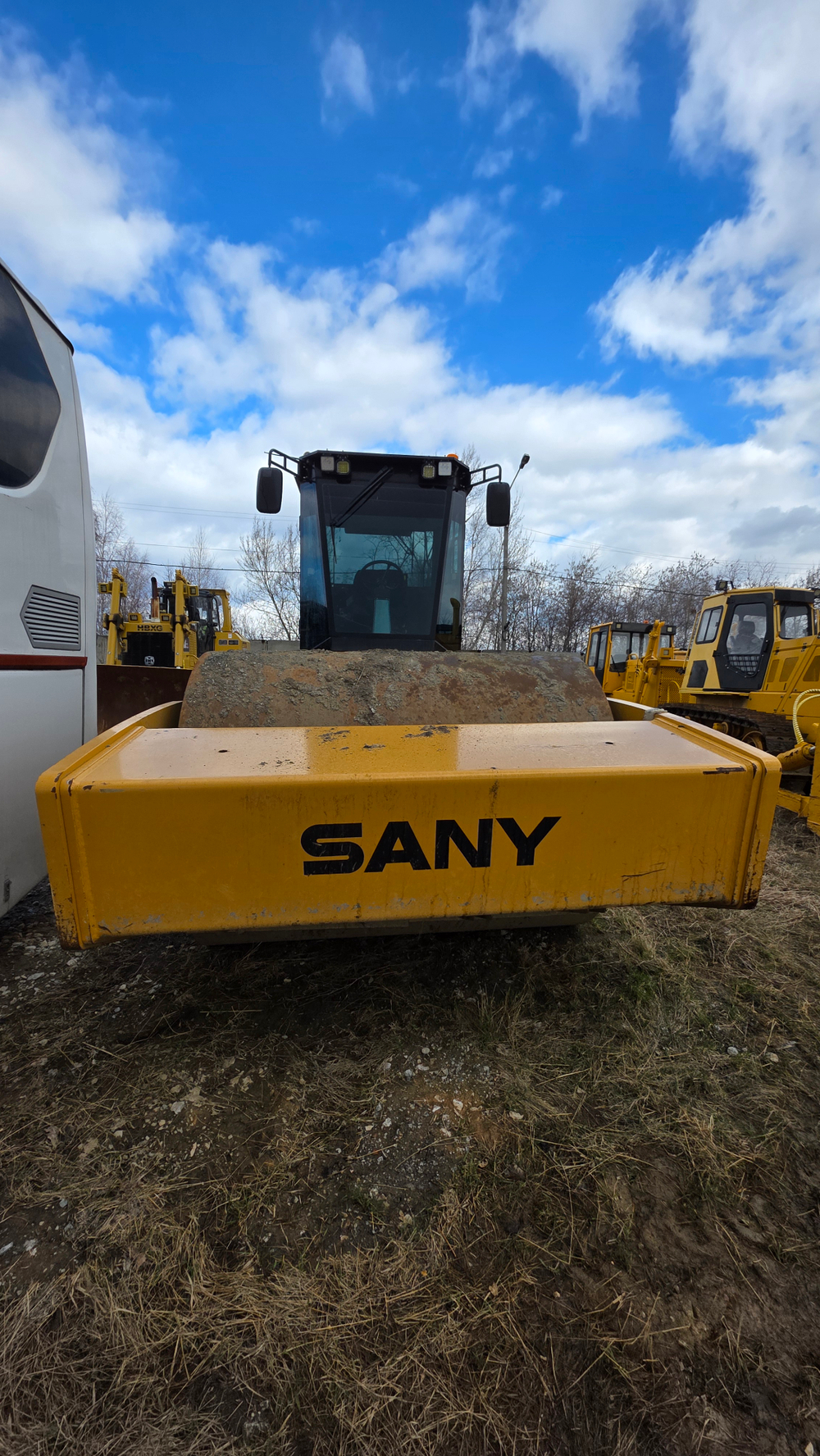 SANY SSR* Каток SSR260C-8 (Дизельный, 7,1 л, 245 л.с., АТ)