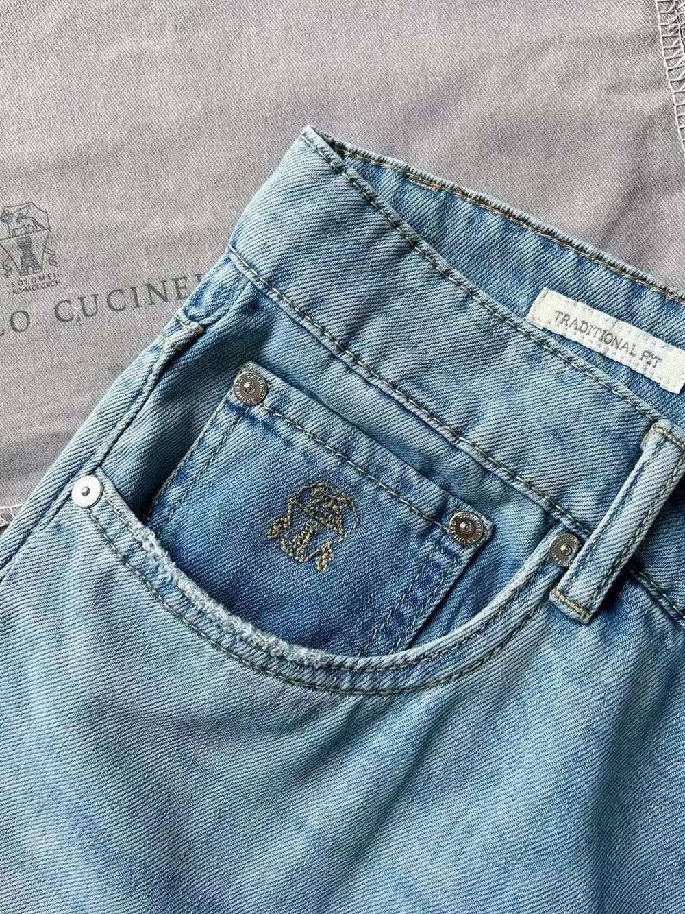 Джинсы Brunello Cucinelli