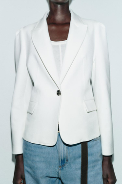 ZARA ПРИТАЛЕННЫЙ БЛЕЙЗЕР С ВЫРАЖЕННЫМИ ПЛЕЧАМИ, ЖЕЛТОВАТО-БЕЛЫЙ