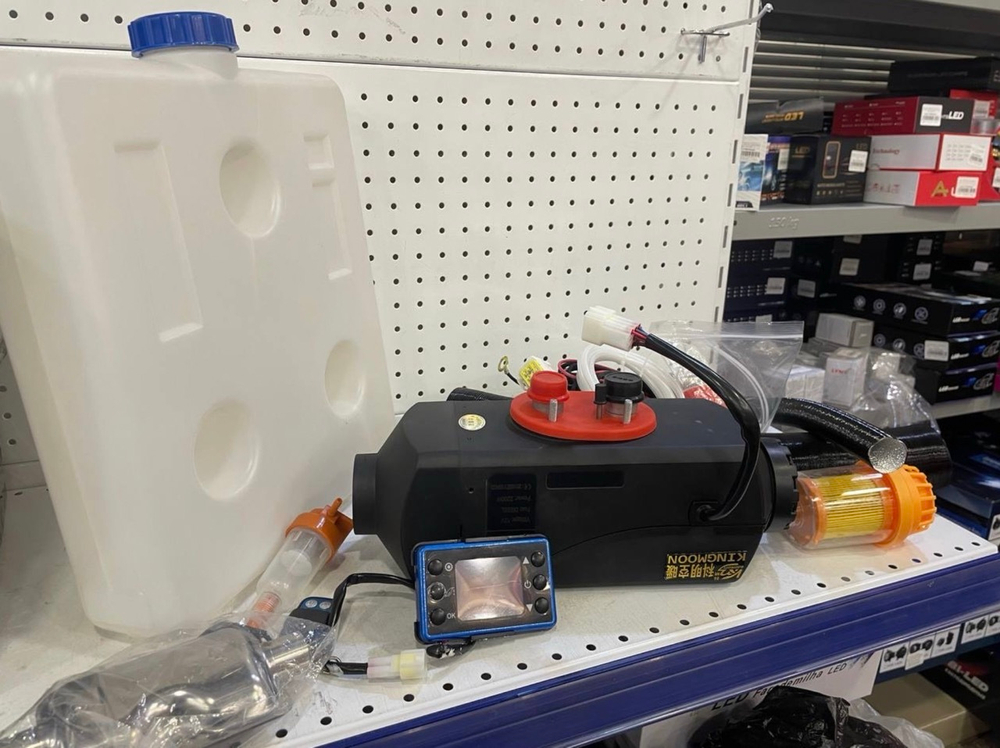 NEW KingMoon 2.2 кВт (12 в) Автономный отопитель салона, Пульт ДУ, 2000 Ватт, 12 вольт, бак 7 литров. (Гарантия 3 месяца)