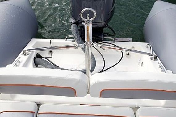 Лодка надувная ZODIAC Pro open 550 ПВХ