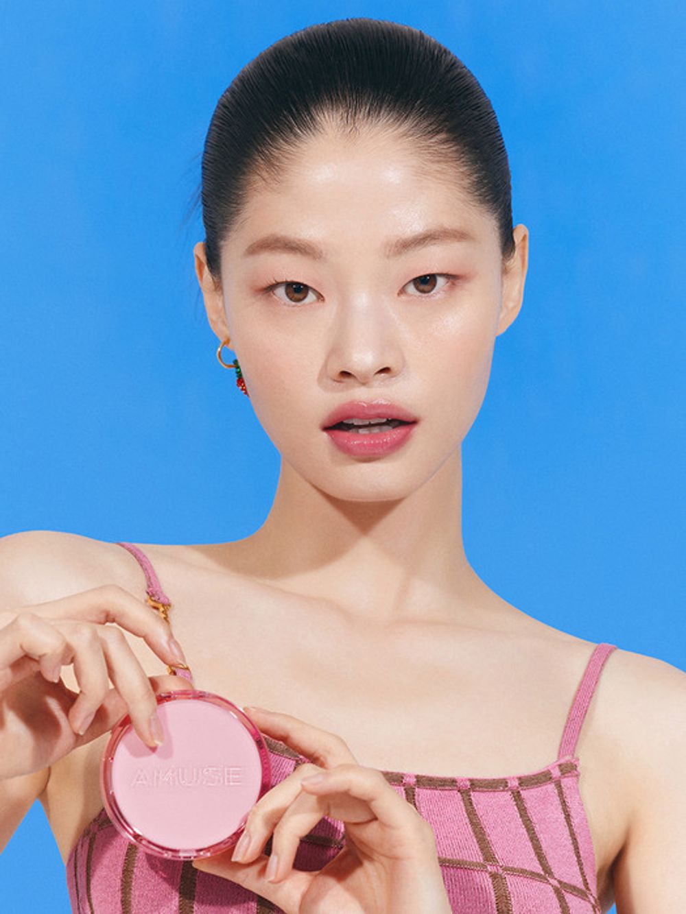 AMUSE Увлажняющий кушон с сияющим финишем DEW POWER VEGAN CUSHION 1.5 NATURAL  SPF 38 PA+++