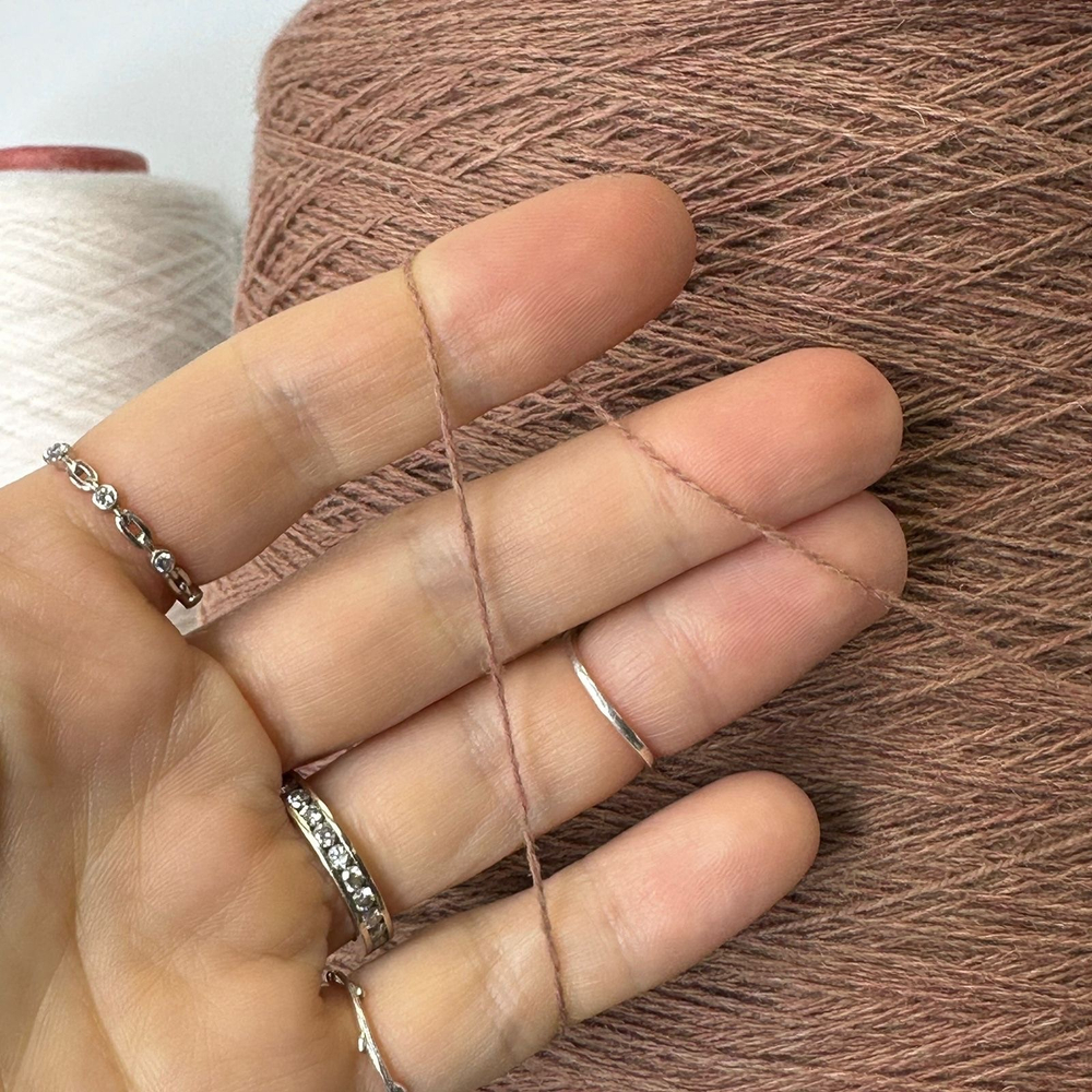ALPATEK - Filpucci; 40% меринос extrafine, 40% baby альпака, 20% п/а; 700м/100гр; col. 122440, цвет: терракотовая роза; S712