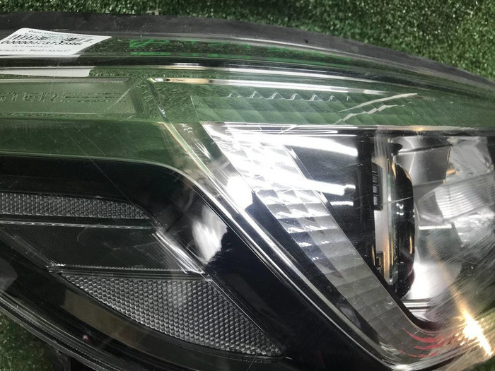 Фара правая Subaru Forester 5 SK (18-21) LED