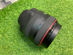 Canon EF 85mm 1.2L II USM