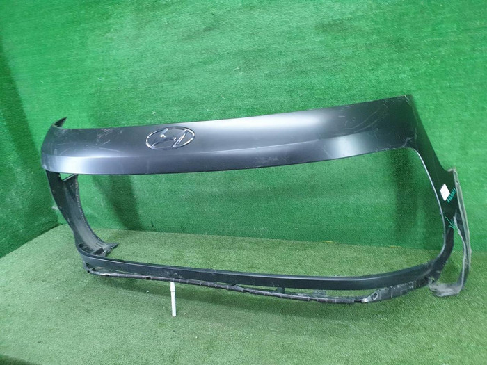 Бампер передний Hyundai Staria (2021-н.в.)