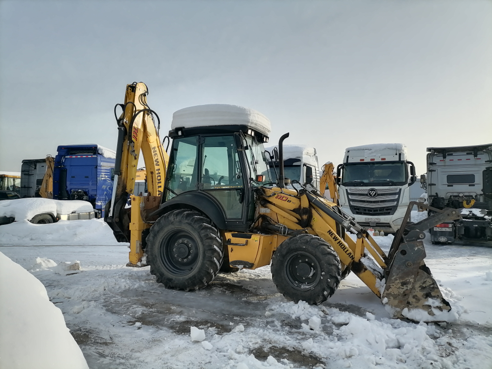 New Holland B110B Экскаватор-погрузчик B110B (Дизельный, 4,5 л, 110 л.с., АТ)