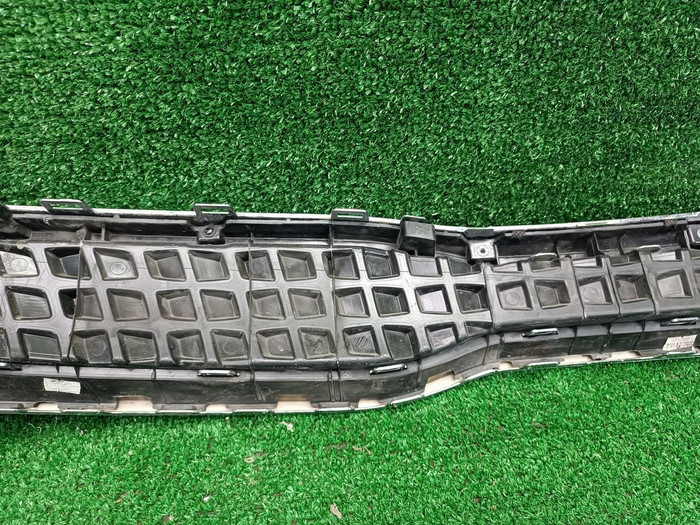 Решетка радиатора KIA Rio 4 X-Line (2017-2020)