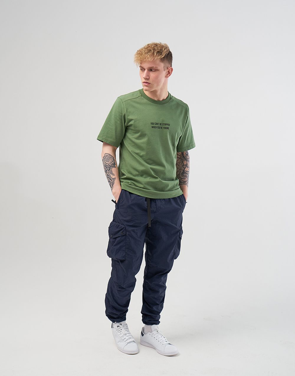 Футболка We Don’t Care V-Sign T-shirtGreen