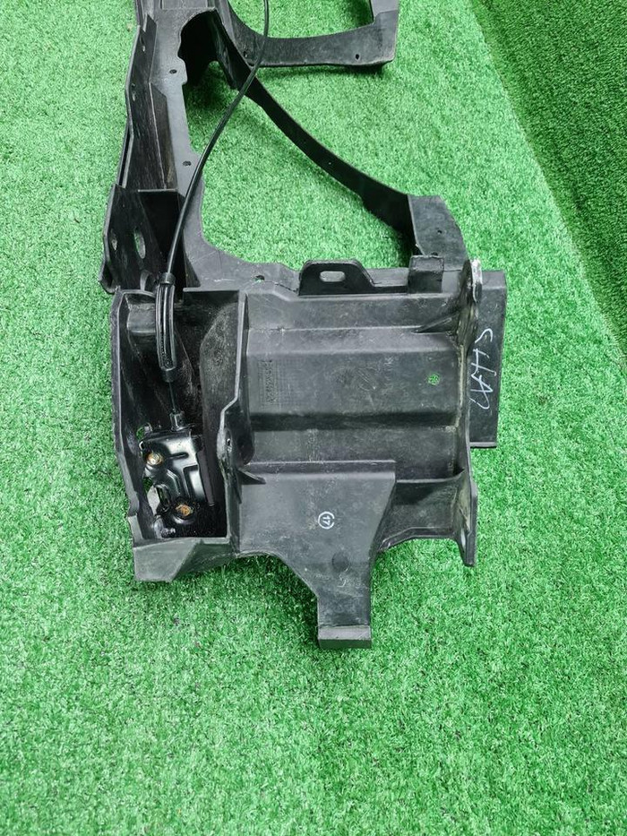 Кронштейн фары Комплект Mercedes S W222 (13-17)