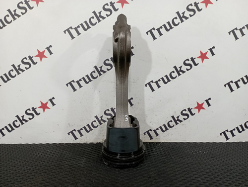 Поршень с шатуном