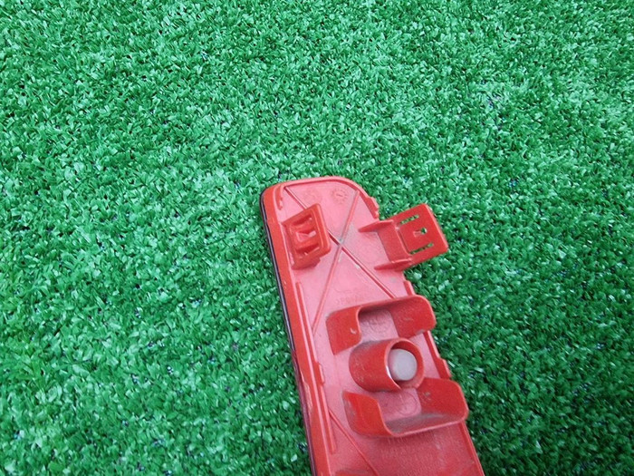 Катафот левый Zeekr 001 (2021-2024)