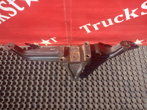 Кронштейн пневморессоры правый