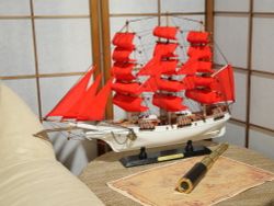 Meteor Lights Модель парусника "Secret" ( "Алые Паруса")