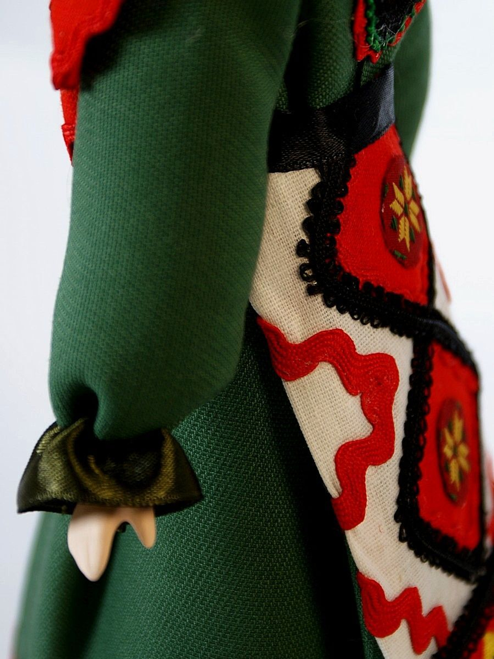 Кукла фарфоровая Удмуртка, Вятская губерния