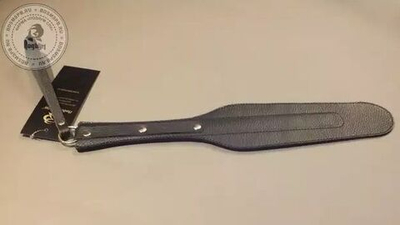 Чёрный кожаный спанкер Лопатка малая (Цвет: черный)