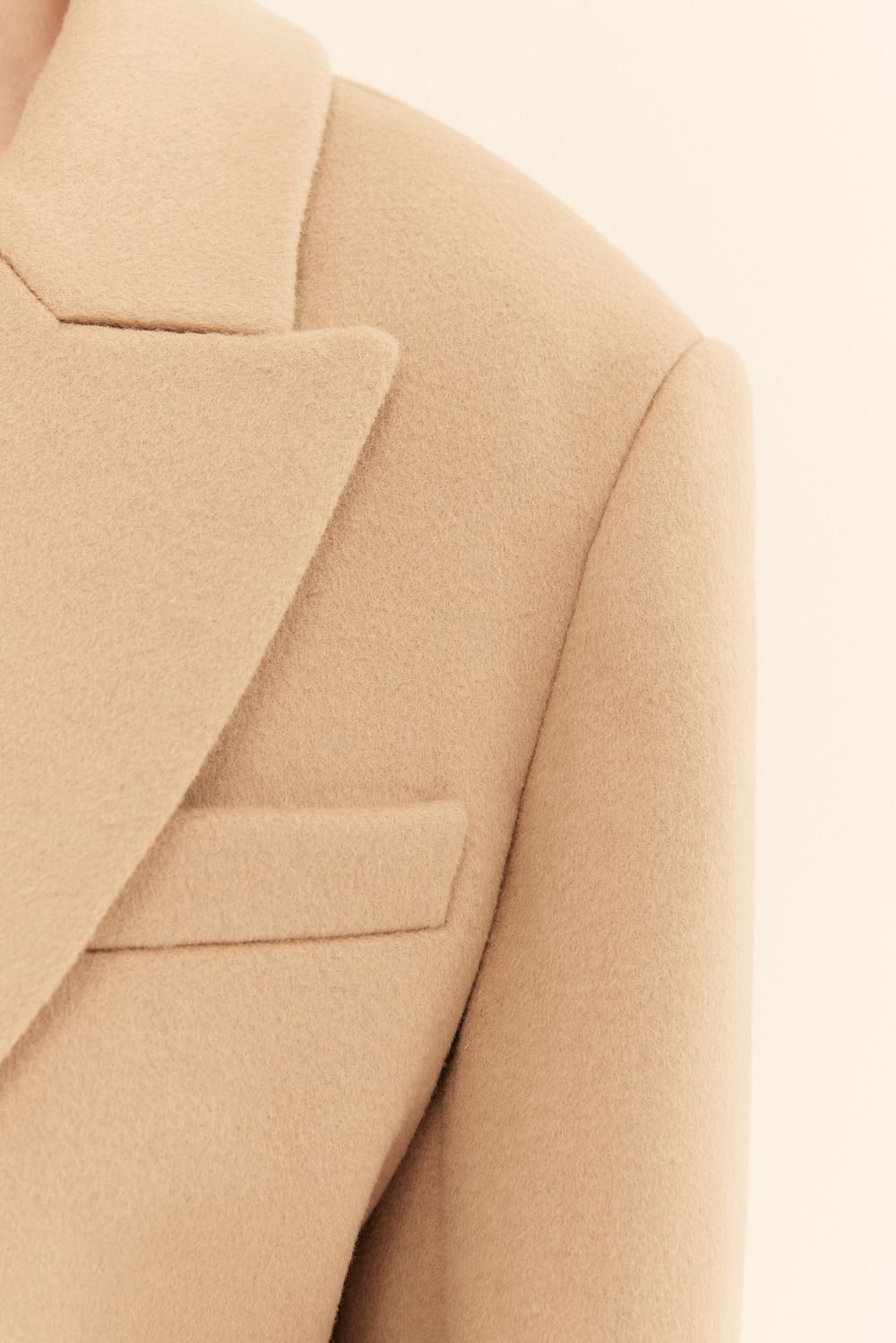 Объемное пальто (((По классике))), кэмел
