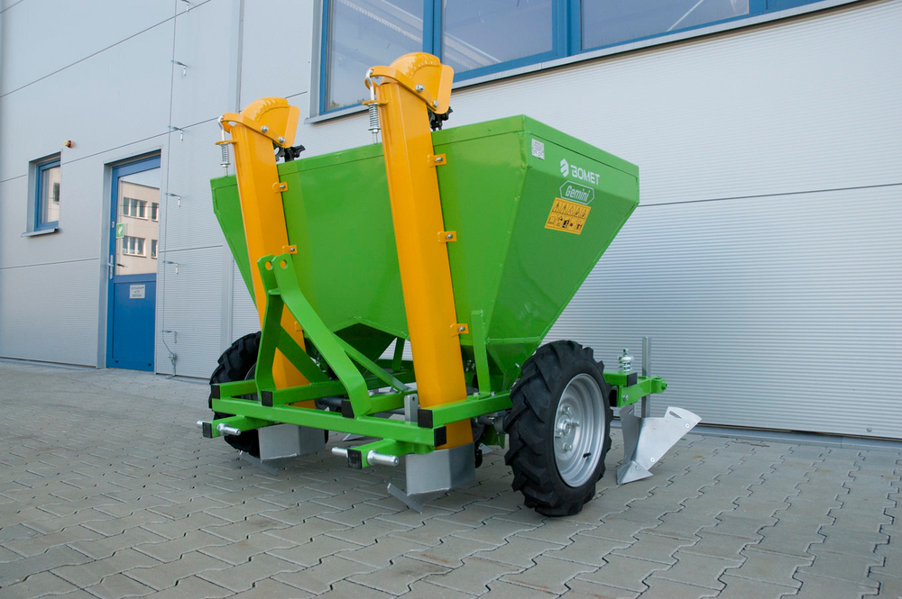 Двухрядная картофелесажалка Bomet Gemini