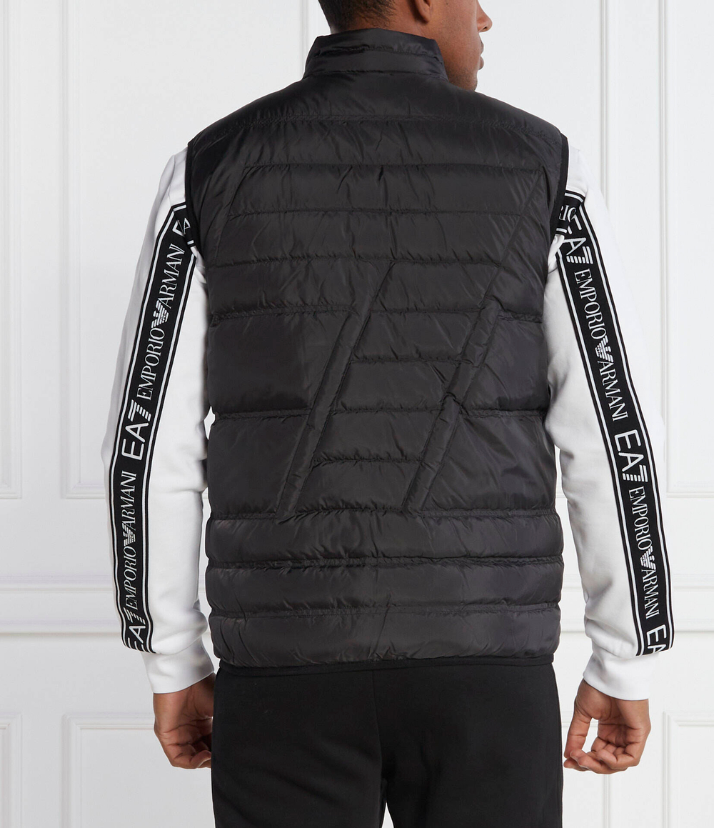 Пуховая безрукавка EA7 - черный(6RPQ02 PN5ZZ)