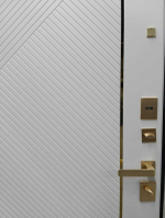 Дверь входная Аделина  молдинг золото   ЭВЕРЕСТ