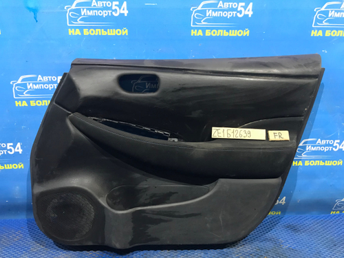 Обшивка двери NISSAN LEAF 2017-2022