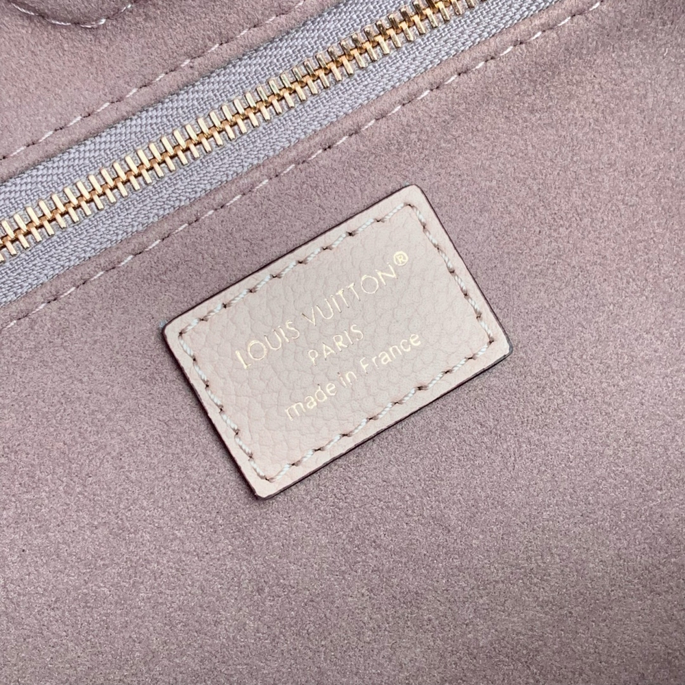 Louis Vuitton Anytime MM