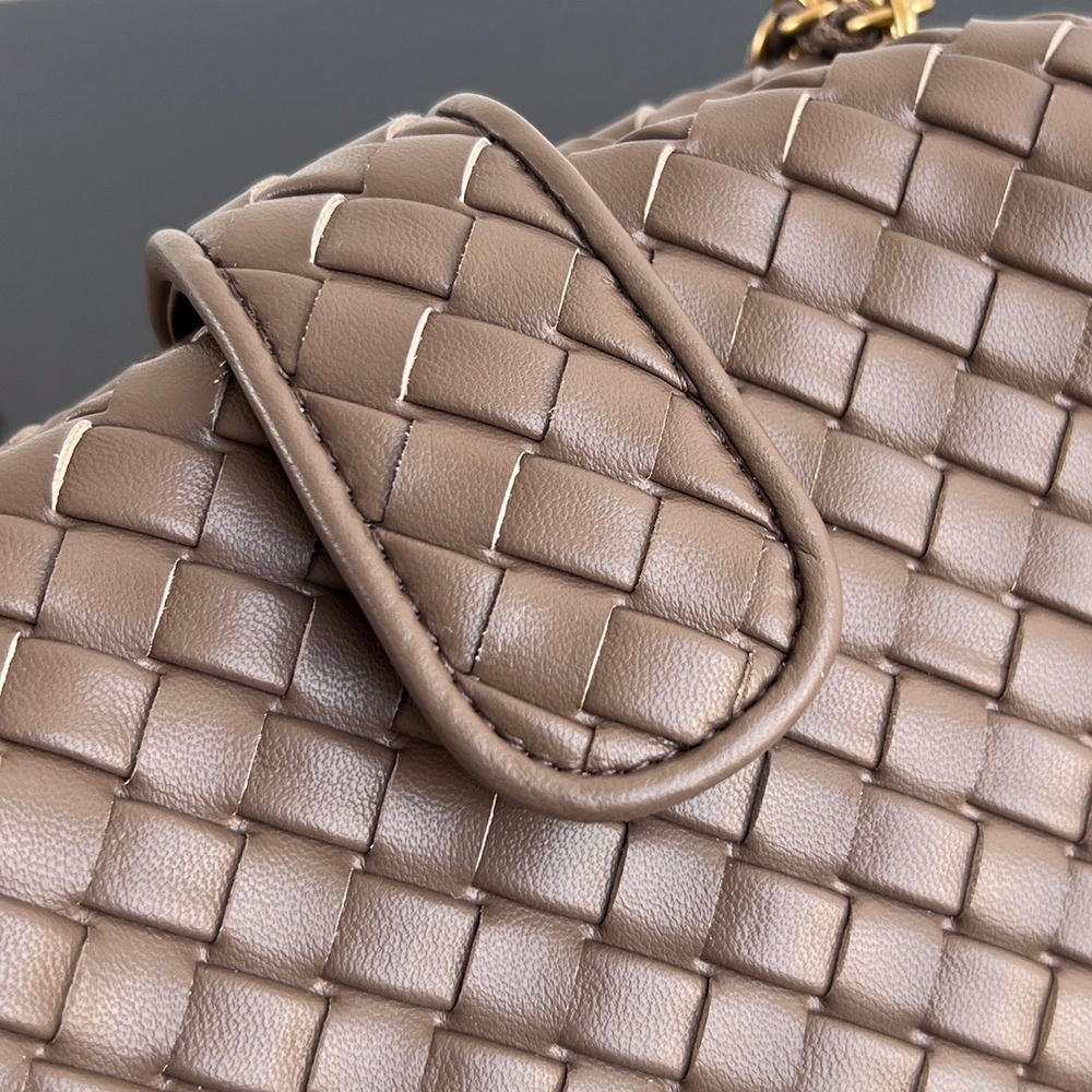 Bottega Veneta Small Lauren 1980 27 cm