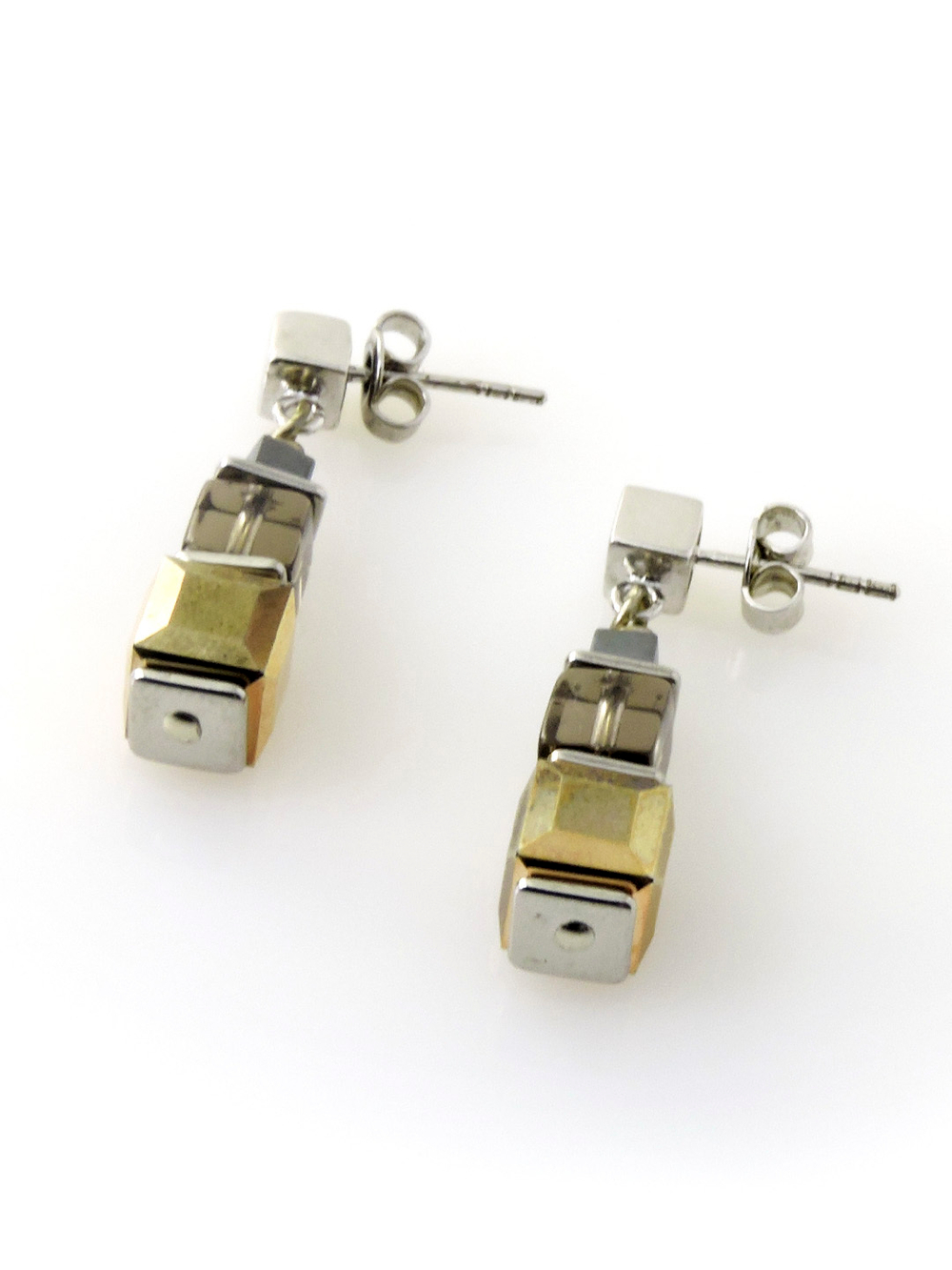 4660 Coeur de Lion серьги-пуссеты с кристаллами Сваровски в коричнево-бежевой гамме - Parfum.cash