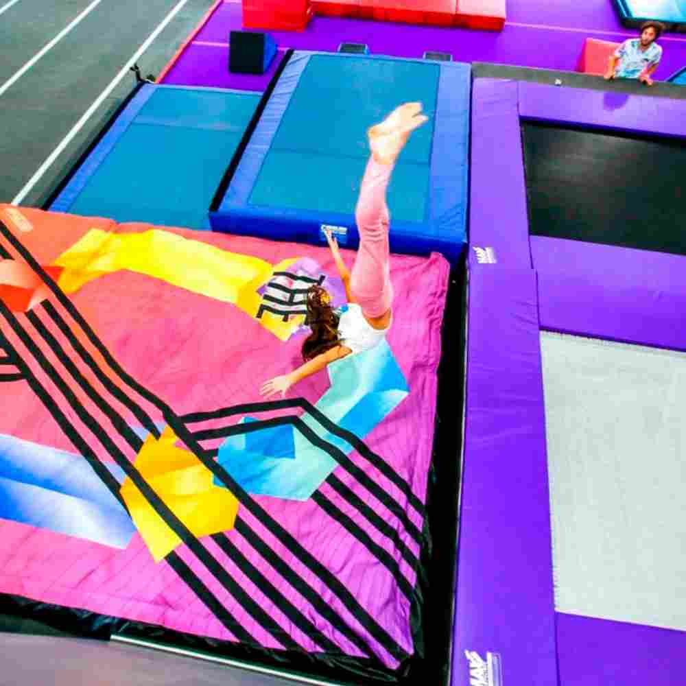 Надувная подушка «MegaLand» для приземлений и отработки трюков, 15×12×1,5 м