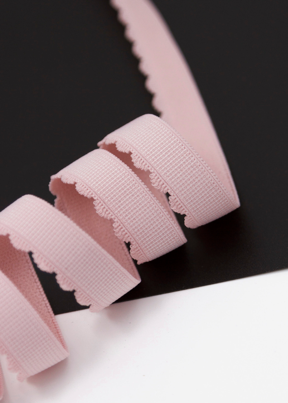 Резинка отделочная пудра ажурная ширина 15 мм с учетом фестона Lauma (Латвия)