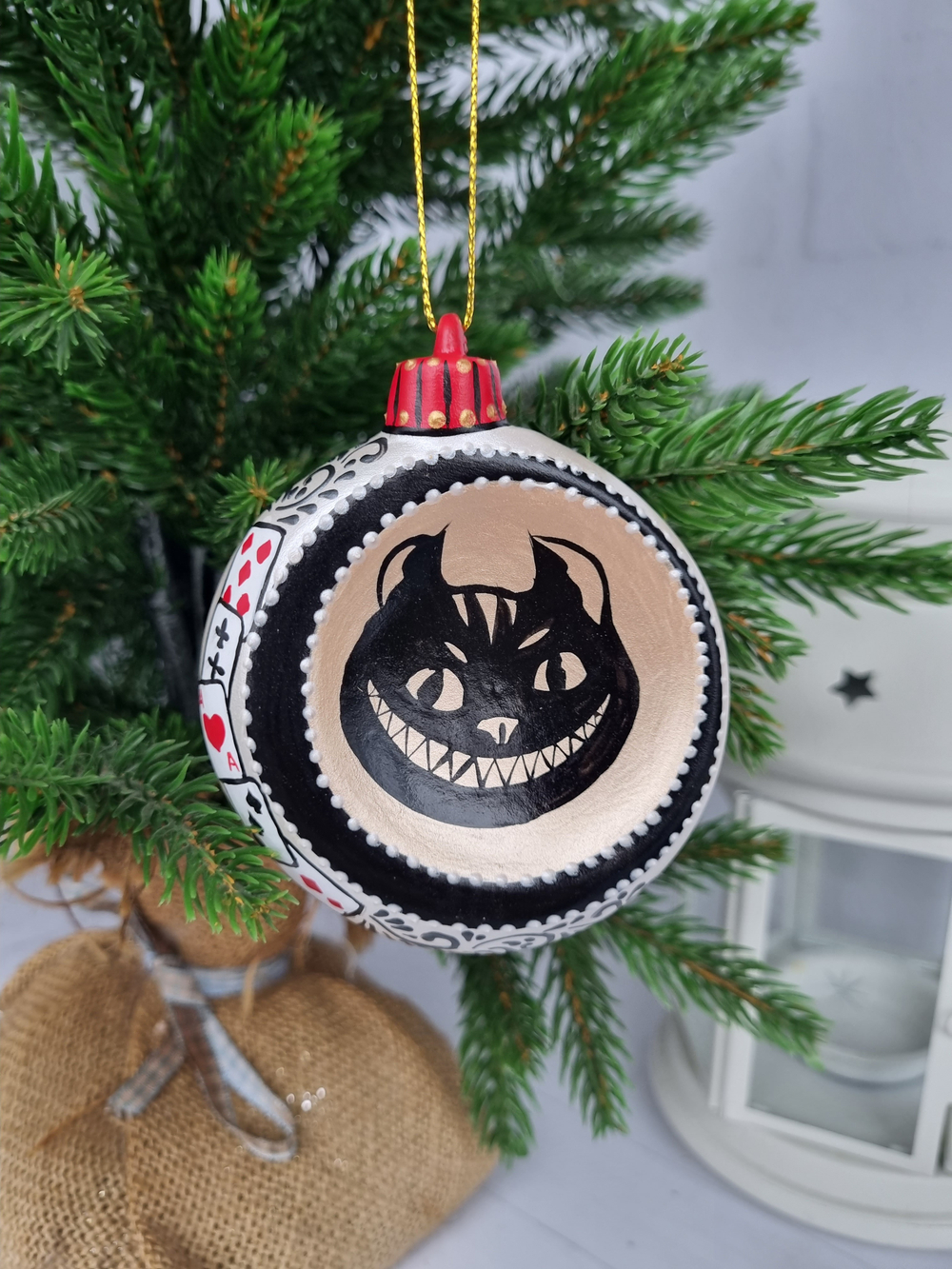 Часы из Алисы ёлочная игрушка из фарфора