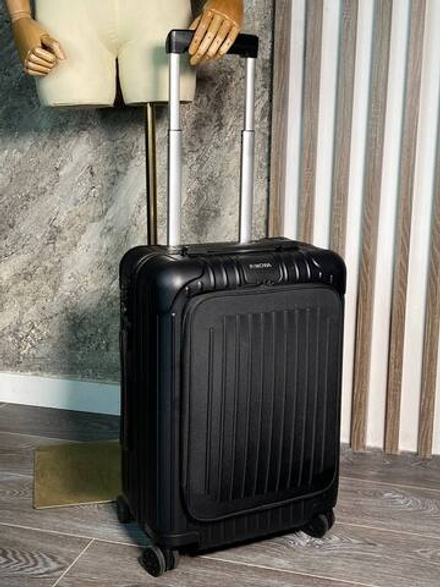 Чемодан Rimowa