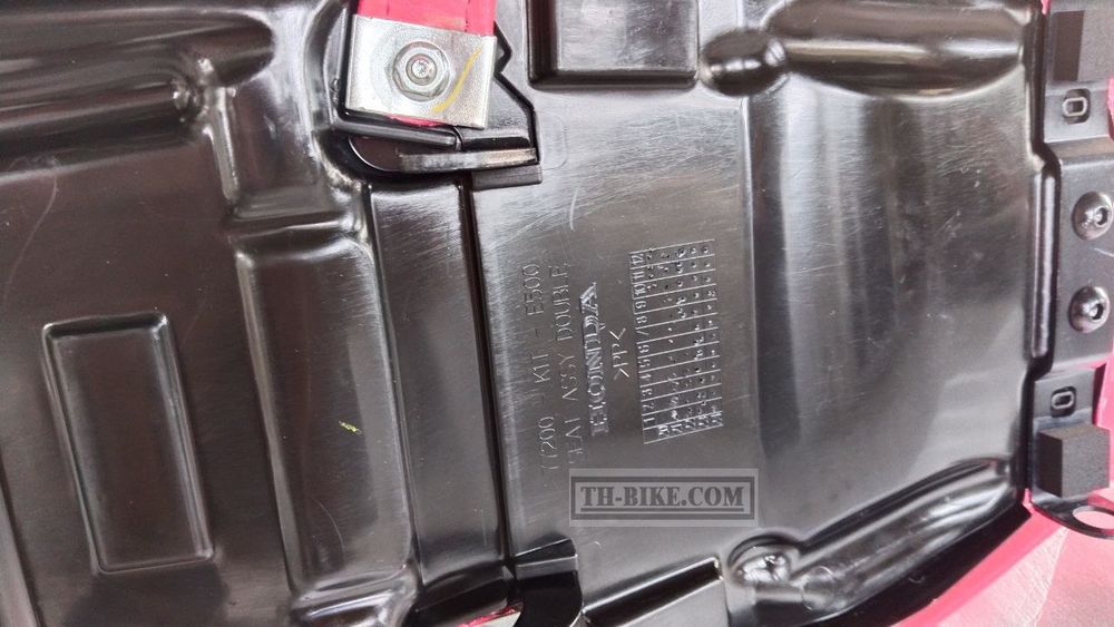 77200-K1T-J70ZA. SEAT ASSY., DOUBLE. HONDA