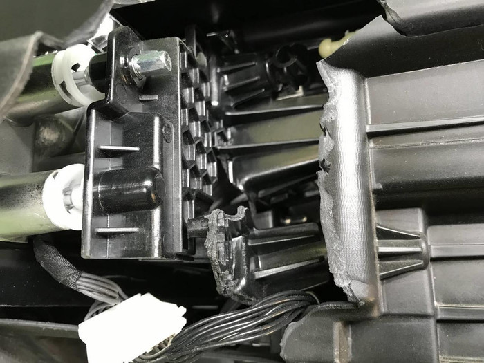 Битая Фара правая Geely Atlas Pro (2021-н.в.) LED