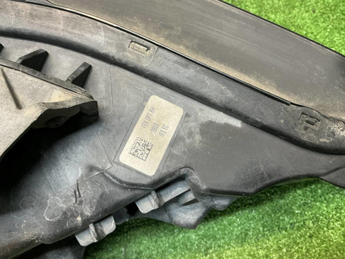 Фара правая Genesis G90 (2018-2022) LED