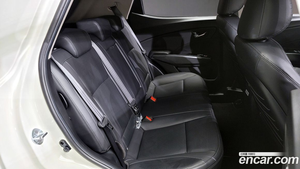 KG Mobility (Ssangyong) Very New Tivoli Бензин 1.5 2WD (05.2022)