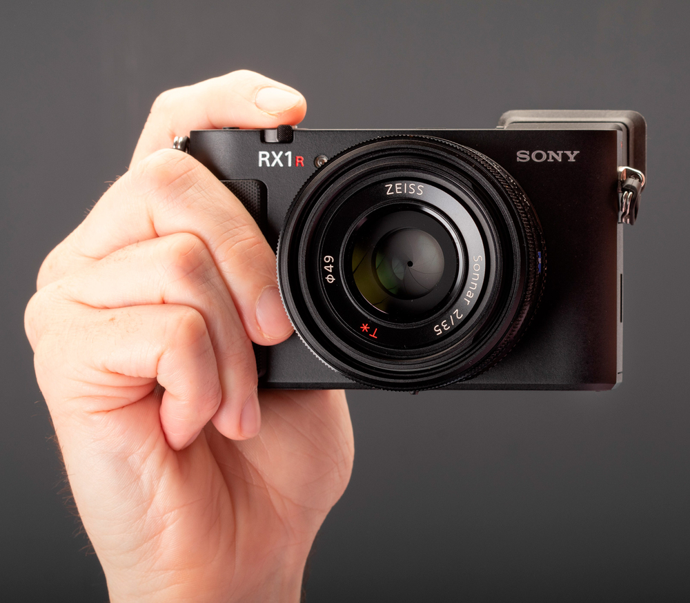 Компактный фотоаппарат Sony RX1R III