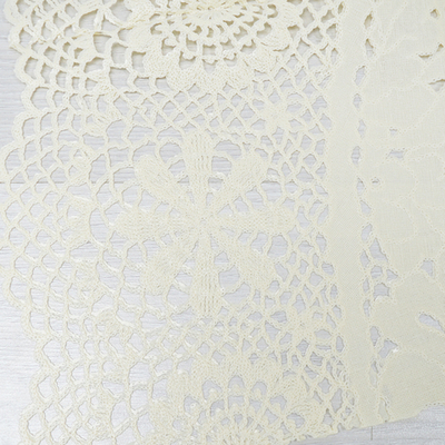 Скатерть круглая 150см CROCHET 60" бежевая