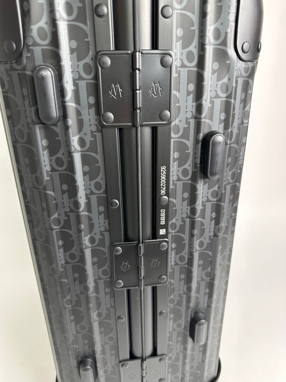 Чемодан для ручной клади Dior and Rimowa