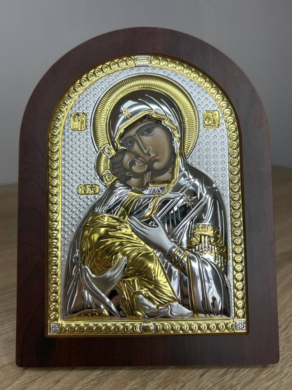 Владимирская БМ, икона арочная, красное дерево 150х200