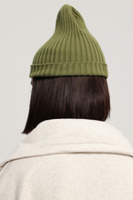 Шапка тонкая