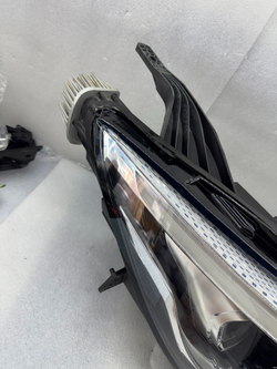 Фара левая/правая MG ZS оригинальная LED, бу