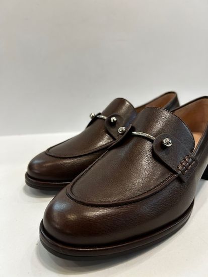 Лоферы женские