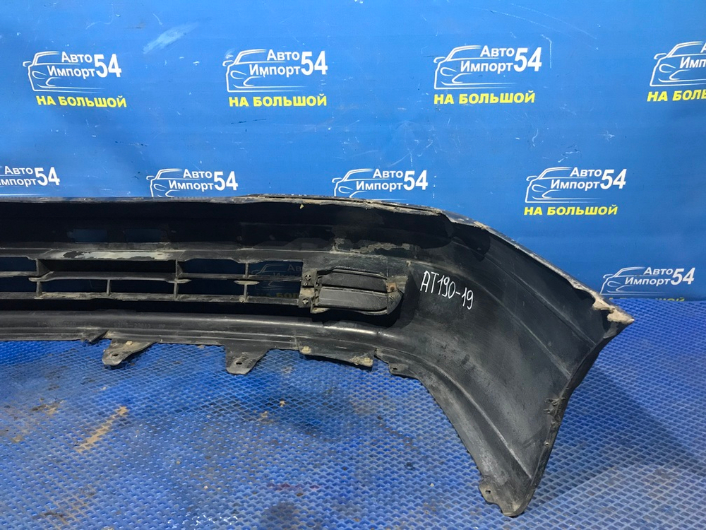 Бампер передний TOYOTA CARINA E 1996