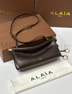 Женская сумка Alaia Le Click East West коричневого цвета
