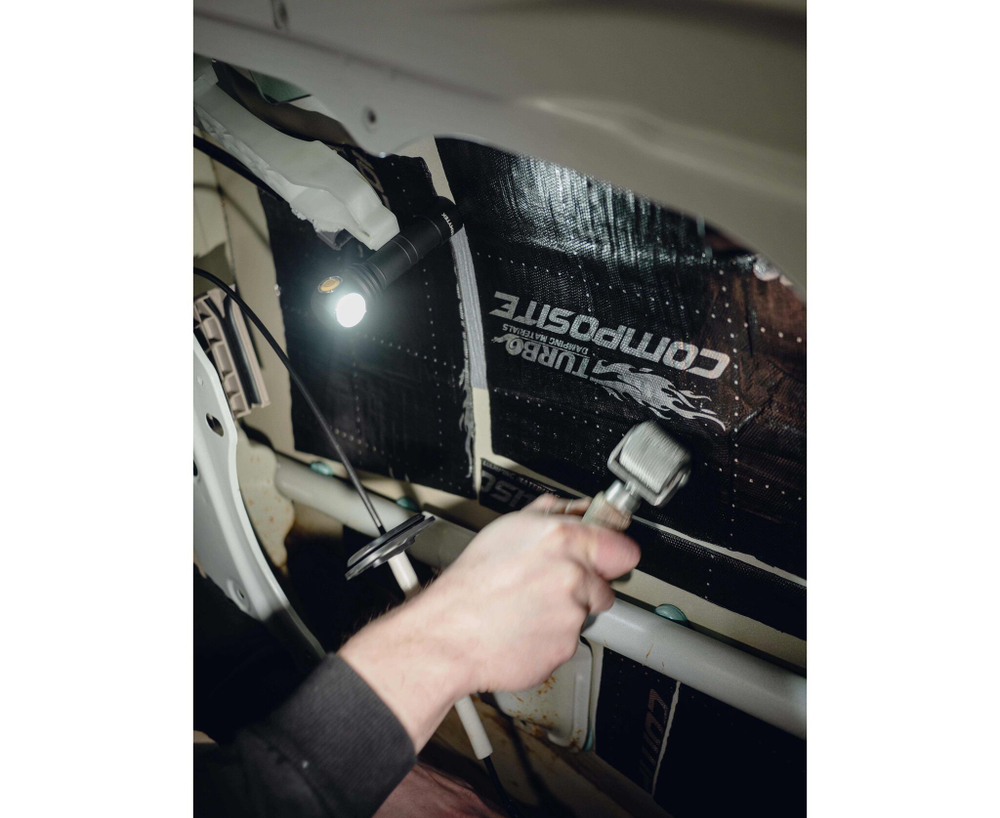 Налобный мультифонарь Armytek Wizard C2 WR Magnet USB белый + красный, тёплый