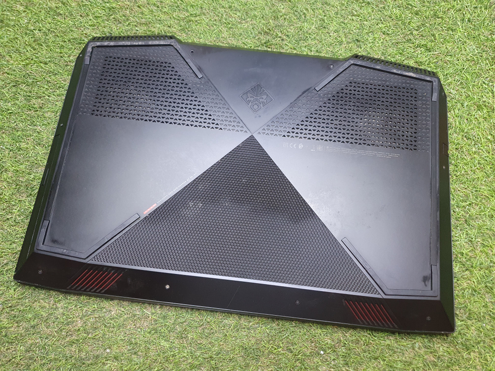 игровой HP i5-7/16Gb/GTX 1050 4Gb/FHD/Omen 17-an063ur 2ym80ea