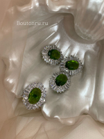 Пуговицы стразы (циркон) с зеленым камнем